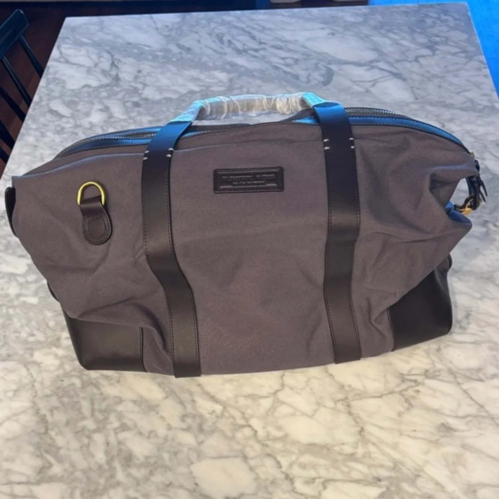 Vineyard vines elevated duffel Gray and Black Men's Bag